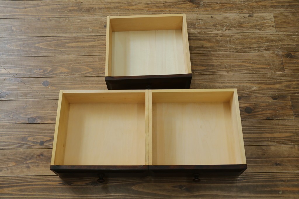 中古　北海道民芸家具　HM165K　高級感漂う上品な佇まいの食器棚　定価約43万円　(R-083506)