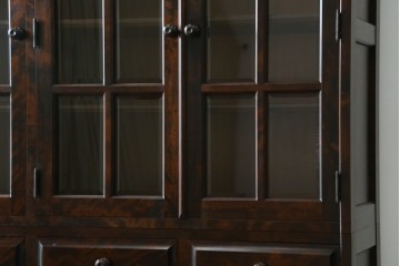 中古　北海道民芸家具　HM165K　高級感漂う上品な佇まいの食器棚　定価約43万円　(R-083506)