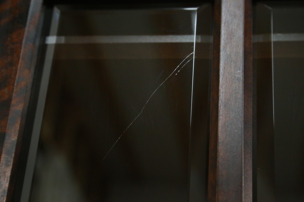 中古　北海道民芸家具　HM165K　高級感漂う上品な佇まいの食器棚　定価約43万円　(R-083506)