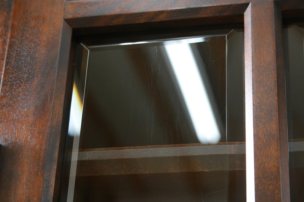 中古　北海道民芸家具　HM165K　高級感漂う上品な佇まいの食器棚　定価約43万円　(R-083506)