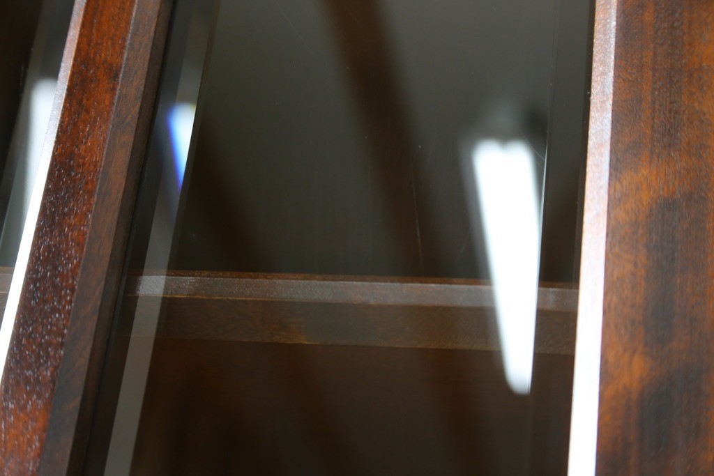 中古　北海道民芸家具　HM165K　高級感漂う上品な佇まいの食器棚　定価約43万円　(R-083506)