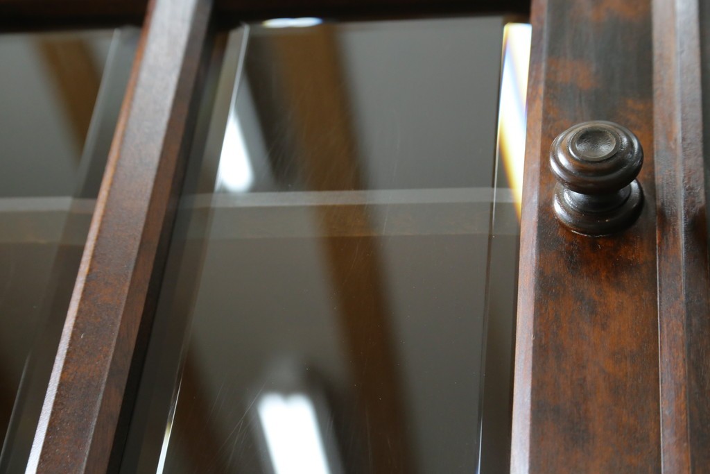 中古　北海道民芸家具　HM165K　高級感漂う上品な佇まいの食器棚　定価約43万円　(R-083506)