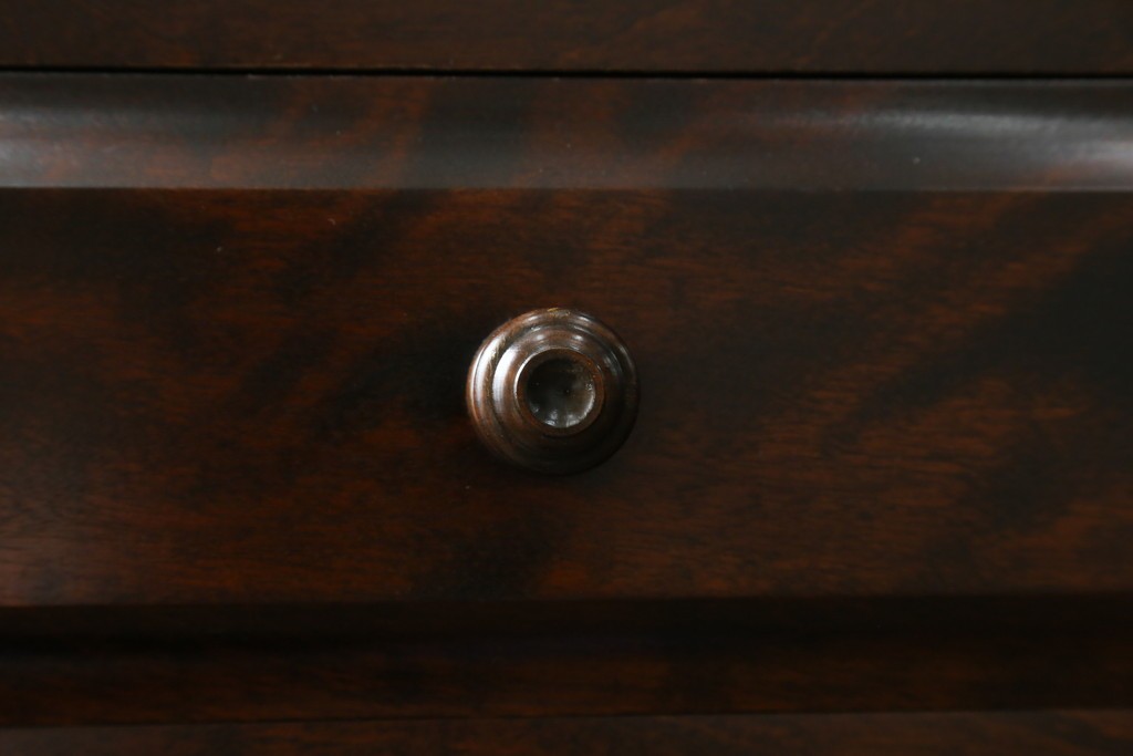 中古　北海道民芸家具　HM165K　高級感漂う上品な佇まいの食器棚　定価約43万円　(R-083506)