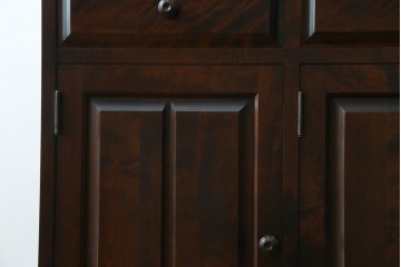 中古　北海道民芸家具　HM165K　高級感漂う上品な佇まいの食器棚　定価約43万円　(R-083506)