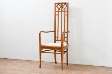 中古　美品　イタリア　高級ブランド家具　メデア(Medea)　背板の彫刻と華やかなファブリックが印象的なハイバックチェア(椅子、イス、ダイニングチェア、アームチェア)(定価40万5千円)(R-083509)