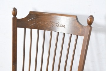 和製ヴィンテージ　マツダ家具(松田家具)　ゆったりとしたくつろぎの空間を演出するロッキングチェア　(R-083510)