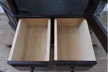 中古　美品!!　国産民芸家具の逸品　神居民芸(Kamui、カムイ)　美しさが際立つ、上質な多角ショーケース(六角、戸棚、収納棚、ガラスケース、キャビネット、ディスプレイケース、飾り棚、陳列棚、店舗什器)(R-083512)