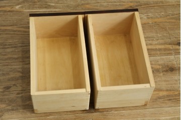 中古　美品!!　国産民芸家具の逸品　神居民芸(Kamui、カムイ)　美しさが際立つ、上質な多角ショーケース　(R-083512)