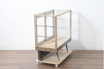 和製ヴィンテージ　ペイント仕上げ限定　レトロな雰囲気あふれるパン屋のガラスケース　(R-083513)