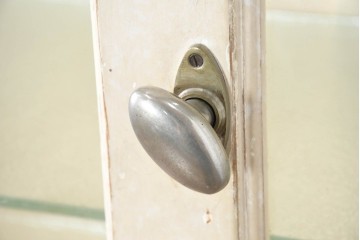 和製ヴィンテージ　カフェ風インテリアが叶う小振りな三面ガラスケビントガラスケース　(R-083514)