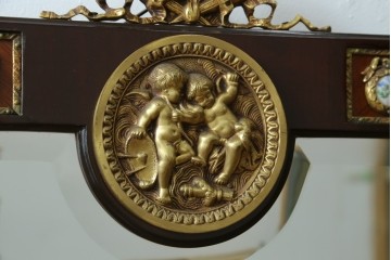 中古　美品　スペイン高級家具　マリネール(MARINER)　圧倒的な存在感!!優雅な空間を演出する装飾壁掛けミラー　(R-083517)