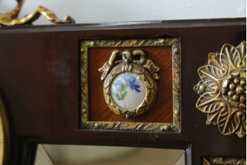 中古　美品　スペイン高級家具　マリネール(MARINER)　圧倒的な存在感!!優雅な空間を演出する装飾壁掛けミラー　(R-083517)