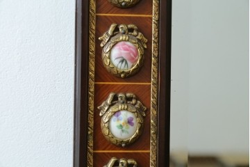 中古　美品　スペイン高級家具　マリネール(MARINER)　圧倒的な存在感!!優雅な空間を演出する装飾壁掛けミラー　(R-083517)