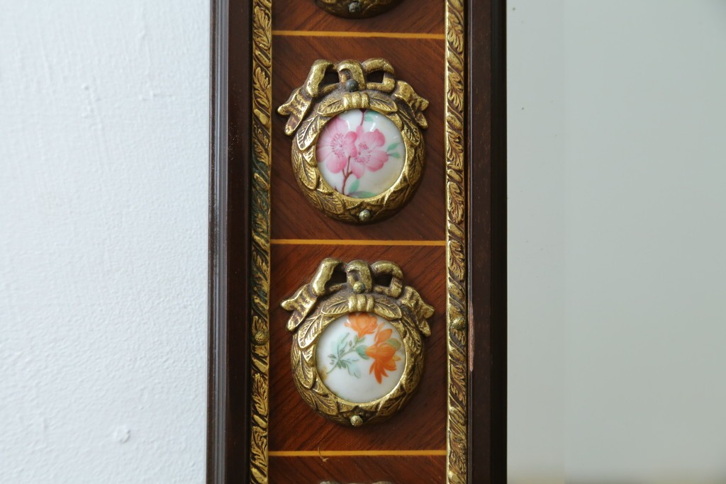 中古　美品　スペイン高級家具　マリネール(MARINER)　圧倒的な存在感!!優雅な空間を演出する装飾壁掛けミラー　(R-083517)