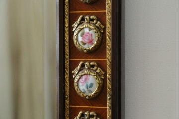 中古　美品　スペイン高級家具　マリネール(MARINER)　圧倒的な存在感!!優雅な空間を演出する装飾壁掛けミラー　(R-083517)