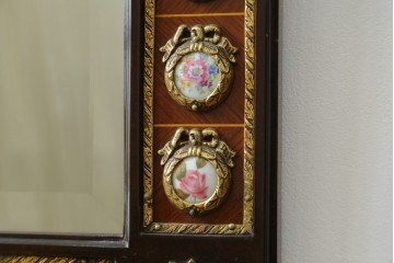 中古　美品　スペイン高級家具　マリネール(MARINER)　圧倒的な存在感!!優雅な空間を演出する装飾壁掛けミラー　(R-083517)
