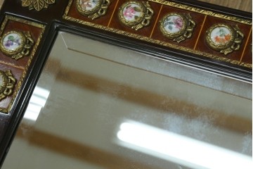 中古　美品　スペイン高級家具　マリネール(MARINER)　圧倒的な存在感!!優雅な空間を演出する装飾壁掛けミラー　(R-083517)