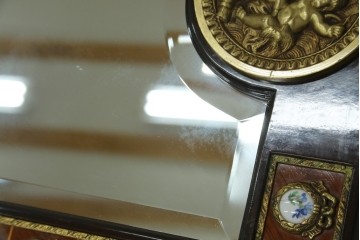中古　美品　スペイン高級家具　マリネール(MARINER)　圧倒的な存在感!!優雅な空間を演出する装飾壁掛けミラー　(R-083517)