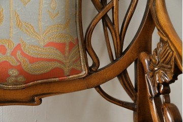 中古　美品!!　最高級モデル　メデア(Medea)　ART-919　アール・ヌーヴォー様式　クラシカルな美しさと繊細な職人技が光るアームチェア　定価約65万円相当　(R-083521)