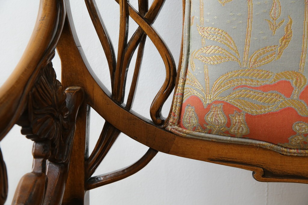 中古　美品!!　最高級モデル　メデア(Medea)　ART-919　アール・ヌーヴォー様式　クラシカルな美しさと繊細な職人技が光るアームチェア　定価約65万円相当　(R-083521)
