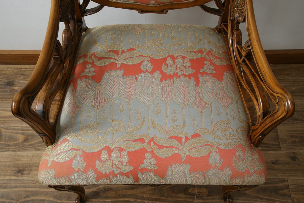 中古　美品!!　最高級モデル　メデア(Medea)　ART-919　アール・ヌーヴォー様式　クラシカルな美しさと繊細な職人技が光るアームチェア　定価約65万円相当　(R-083521)