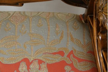 中古　美品!!　最高級モデル　メデア(Medea)　ART-919　アール・ヌーヴォー様式　クラシカルな美しさと繊細な職人技が光るアームチェア　定価約65万円相当　(R-083521)