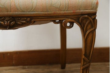 中古　美品!!　最高級モデル　メデア(Medea)　ART-919　アール・ヌーヴォー様式　クラシカルな美しさと繊細な職人技が光るアームチェア　定価約65万円相当　(R-083521)