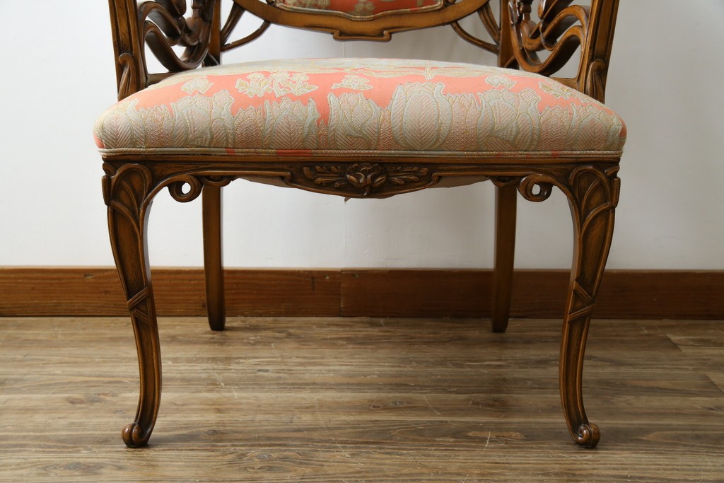 中古　美品!!　最高級モデル　メデア(Medea)　ART-919　アール・ヌーヴォー様式　クラシカルな美しさと繊細な職人技が光るアームチェア　定価約65万円相当　(R-083521)