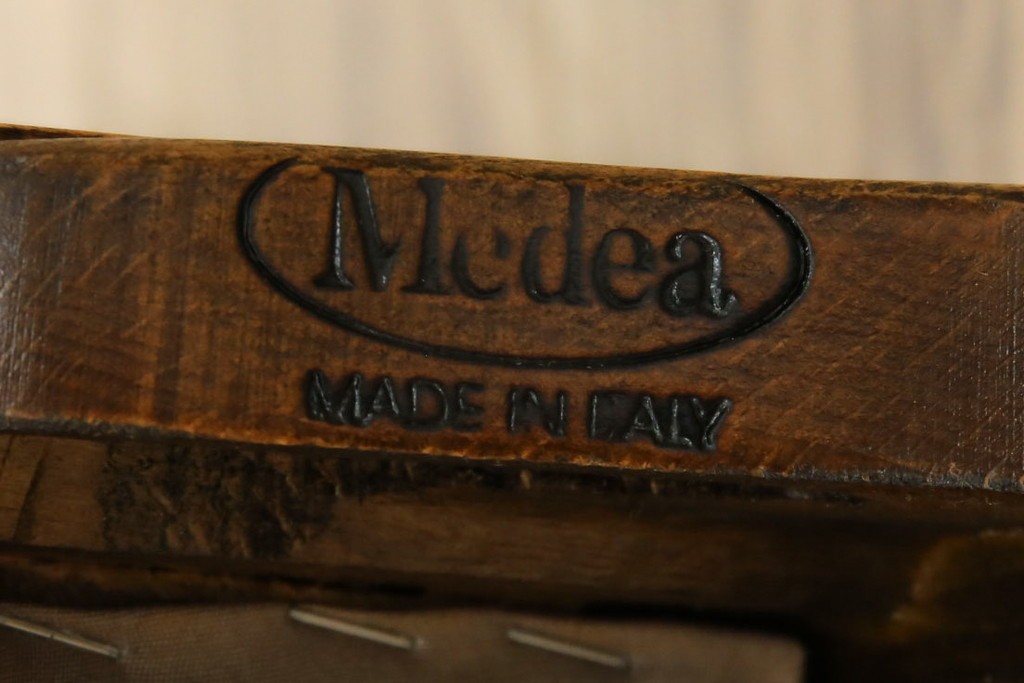 中古　美品!!　最高級モデル　メデア(Medea)　ART-919　アール・ヌーヴォー様式　クラシカルな美しさと繊細な職人技が光るアームチェア　定価約65万円相当　(R-083521)