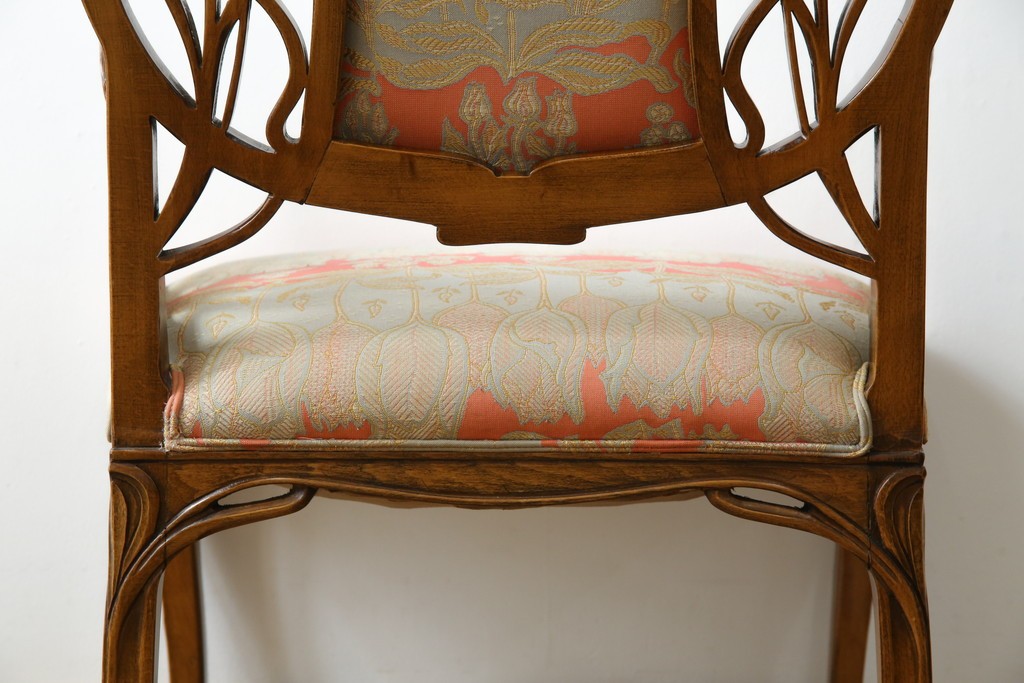 中古　美品!!　最高級モデル　メデア(Medea)　ART-919　アール・ヌーヴォー様式　クラシカルな美しさと繊細な職人技が光るアームチェア　定価約65万円相当　(R-083521)