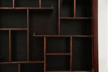 アジア民芸家具　中古　美品　唐木製　李朝デザインの壁掛けガラスケース　(R-083522)