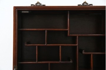 アジア民芸家具　中古　美品　唐木製　李朝デザインの壁掛けガラスケース　(R-083522)