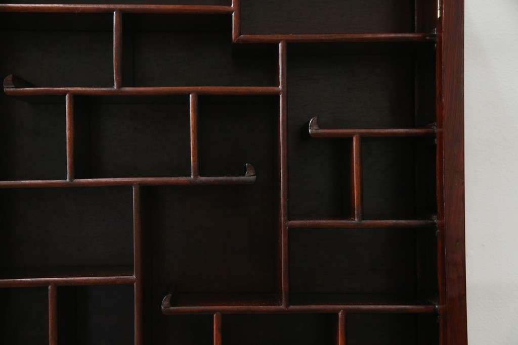 アジア民芸家具　中古　美品　唐木製　李朝デザインの壁掛けガラスケース　(R-083522)