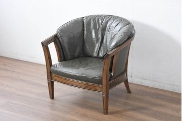 中古　maruni(マルニ木工)　地中海ロイヤルシリーズ(ROYAL)　高級感の漂う本革(レザー)1Pソファ(一人掛け、アームソファ、ラウンジソファ、サロンチェア)(定価約48万円)(R-083523)