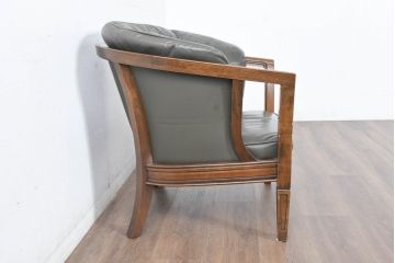 中古　maruni(マルニ木工)　地中海ロイヤルシリーズ(ROYAL)　高級感の漂う本革(レザー)1Pソファ(一人掛け、アームソファ、ラウンジソファ、サロンチェア)(定価約48万円)(R-083523)
