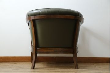 中古　maruni(マルニ木工)　地中海ロイヤルシリーズ(ROYAL)　高級感の漂う本革(レザー)1Pソファ(一人掛け、アームソファ、ラウンジソファ、サロンチェア)(定価約48万円)(R-083523)