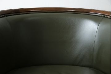 中古　maruni(マルニ木工)　地中海ロイヤルシリーズ(ROYAL)　高級感の漂う本革(レザー)1Pソファ(一人掛け、アームソファ、ラウンジソファ、サロンチェア)(定価約48万円)(R-083523)