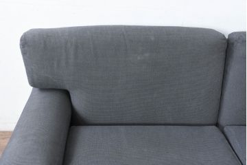 中古　イタリア　Cassina(カッシーナ)　ヴィコ・マジストレッティデザイン　名作「ドネガル(Donegal)」　2.5人掛けソファ(2P、2.5P、3P、2人掛け、3人掛け、アームソファ)(定価約45万円)(R-083524)