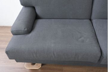中古　イタリア　Cassina(カッシーナ)　ヴィコ・マジストレッティデザイン　名作「ドネガル(Donegal)」　2.5人掛けソファ(2P、2.5P、3P、2人掛け、3人掛け、アームソファ)(定価約45万円)(R-083524)