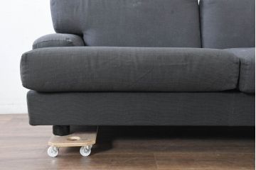 中古　イタリア　Cassina(カッシーナ)　ヴィコ・マジストレッティデザイン　名作「ドネガル(Donegal)」　2.5人掛けソファ(2P、2.5P、3P、2人掛け、3人掛け、アームソファ)(定価約45万円)(R-083524)
