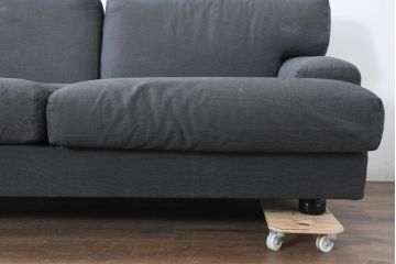 中古　イタリア　Cassina(カッシーナ)　ヴィコ・マジストレッティデザイン　名作「ドネガル(Donegal)」　2.5人掛けソファ(2P、2.5P、3P、2人掛け、3人掛け、アームソファ)(定価約45万円)(R-083524)