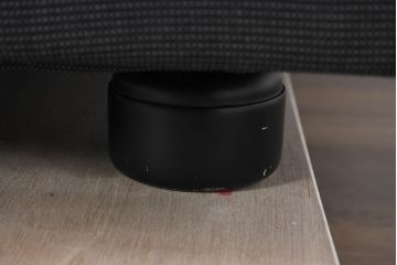 中古　イタリア　Cassina(カッシーナ)　ヴィコ・マジストレッティデザイン　名作「ドネガル(Donegal)」　2.5人掛けソファ(2P、2.5P、3P、2人掛け、3人掛け、アームソファ)(定価約45万円)(R-083524)