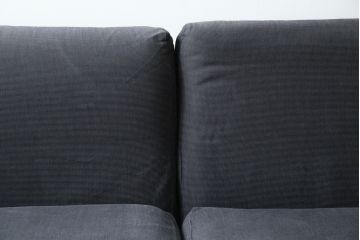 中古　イタリア　Cassina(カッシーナ)　ヴィコ・マジストレッティデザイン　名作「ドネガル(Donegal)」　2.5人掛けソファ(2P、2.5P、3P、2人掛け、3人掛け、アームソファ)(定価約45万円)(R-083524)