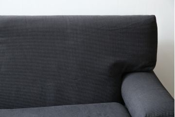 中古　イタリア　Cassina(カッシーナ)　ヴィコ・マジストレッティデザイン　名作「ドネガル(Donegal)」　2.5人掛けソファ(2P、2.5P、3P、2人掛け、3人掛け、アームソファ)(定価約45万円)(R-083524)