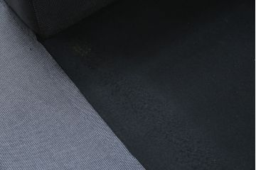 中古　イタリア　Cassina(カッシーナ)　ヴィコ・マジストレッティデザイン　名作「ドネガル(Donegal)」　2.5人掛けソファ(2P、2.5P、3P、2人掛け、3人掛け、アームソファ)(定価約45万円)(R-083524)