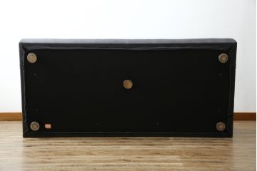 中古　イタリア　Cassina(カッシーナ)　ヴィコ・マジストレッティデザイン　名作「ドネガル(Donegal)」　2.5人掛けソファ(2P、2.5P、3P、2人掛け、3人掛け、アームソファ)(定価約45万円)(R-083524)
