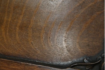 イギリスアンティーク　上手物!!　オーク材　曲線美と風格を兼ね備えたバルボス脚のライティングビューロー　(R-083529)