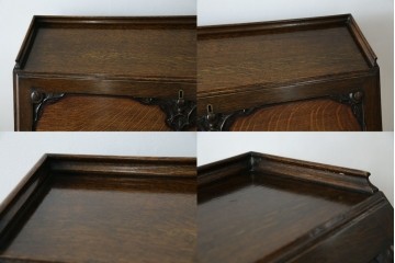 イギリスアンティーク　上手物!!　オーク材　曲線美と風格を兼ね備えたバルボス脚のライティングビューロー　(R-083529)