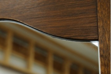 中古　美品　三越家具　ブルージュ(Brugge)　英国カントリースタイル 気品ただよう木目が魅力のアンティーク風ワードローブ　(R-083530)