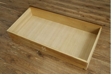 中古　美品　三越家具　ブルージュ(Brugge)　英国カントリースタイル 気品ただよう木目が魅力のアンティーク風ワードローブ　(R-083530)